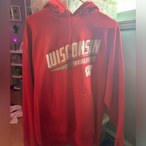 Wisconsin badgers sweatshirt